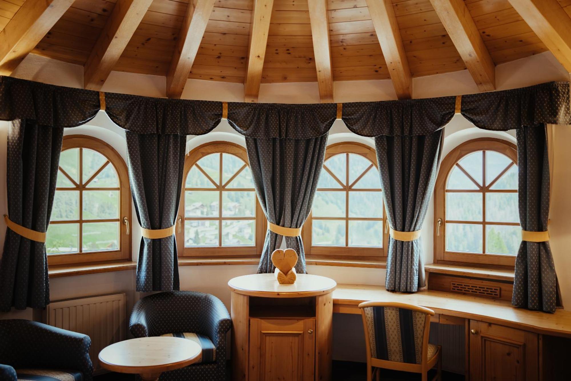 Hotel Alpenrose Арабба Екстер'єр фото